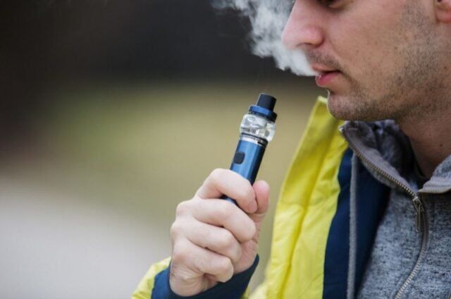 Utforsking av Vape-scenen i Norge: Regler og Etikette